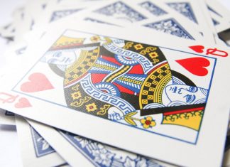 Topp 4 bästa kortspelen för två personer