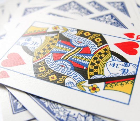 Topp 4 bästa kortspelen för två personer