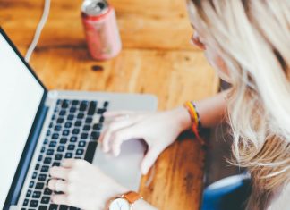 En lista över de viktigaste sakerna att tänka på när man spelar på online casino